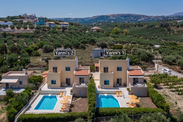 Foto van Villa in Adelianos Kampos bij zandstrand - Vakantiehuis in Adelianos Kampos - Outdoor