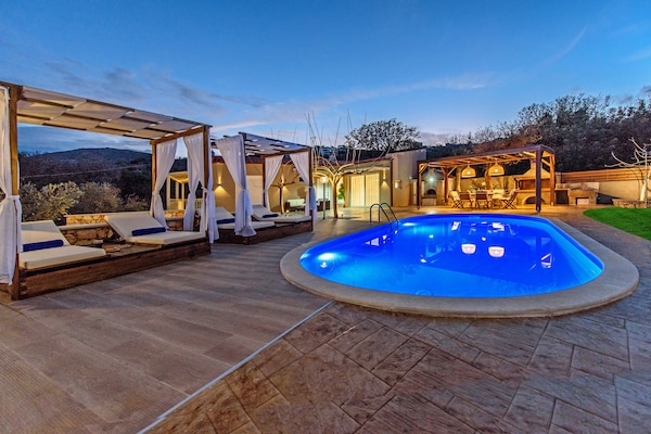 Foto van Villa in Gerani met privézwembad en zeezicht - Vakantiehuis in Gerani - Outdoor
