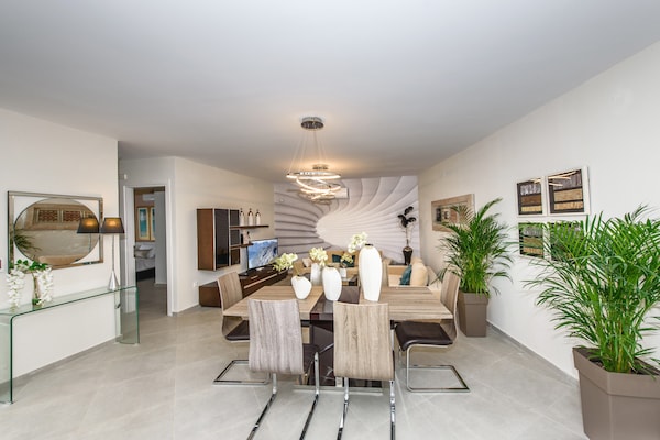 Foto van Villa in Gerani met privézwembad en zeezicht - Vakantiehuis in Gerani - LivingRoom