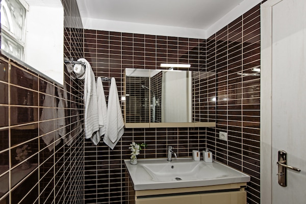 Foto van Villa in Gerani met privézwembad en zeezicht - Vakantiehuis in Gerani - BathRoom