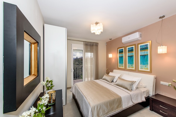 Foto van Villa in Gerani met privézwembad en zeezicht - Vakantiehuis in Gerani - BedRoom