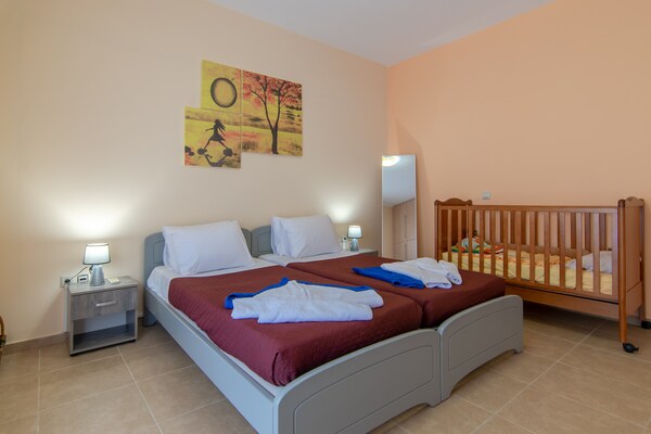 Foto van Villa in Prines met Privézwembad - Vakantiehuis in Prines - BedRoom