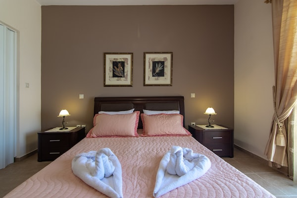 Foto van Villa in Prines met Privézwembad - Vakantiehuis in Prines - BedRoom