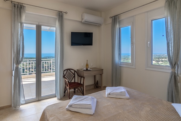 Foto van Villa in Agia Triada met privézwembad - Vakantiehuis in Agia Triada - BedRoom