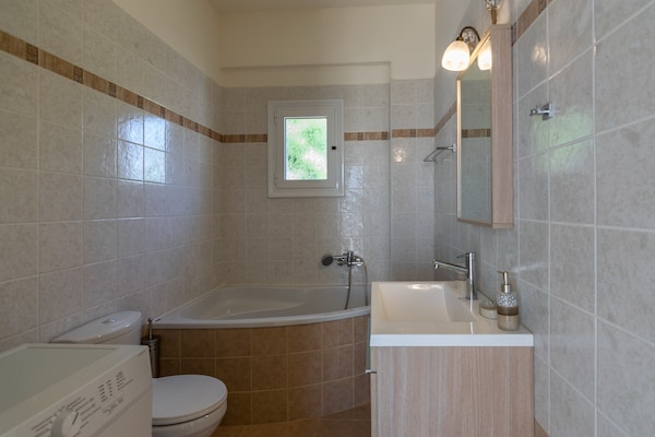 Foto van Villa in Agia Triada met privézwembad - Vakantiehuis in Agia Triada - BathRoom