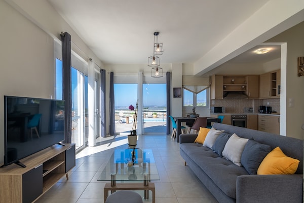 Foto van Villa in Agia Triada met privézwembad - Vakantiehuis in Agia Triada - LivingRoom