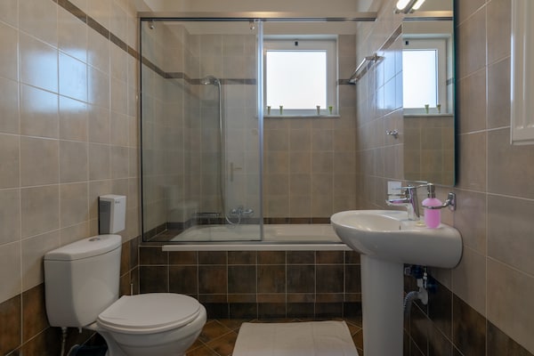 Foto van Villa in Sfakaki met Privézwembad & Uitzicht - Vakantiehuis in Sfakaki - BathRoom