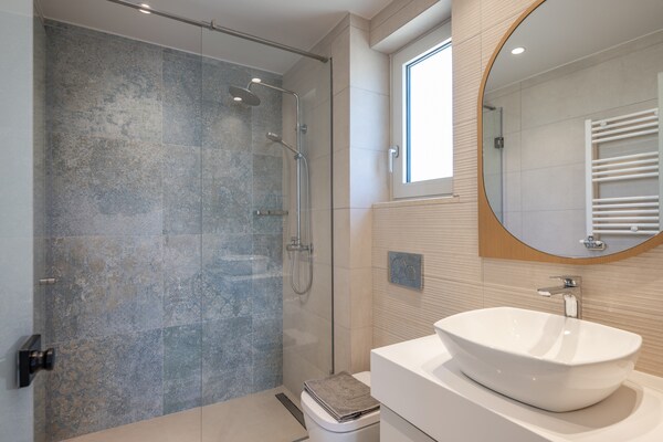 Foto van Villa in Plakias met zwembad bij strand - Vakantiehuis in Plakias - BathRoom