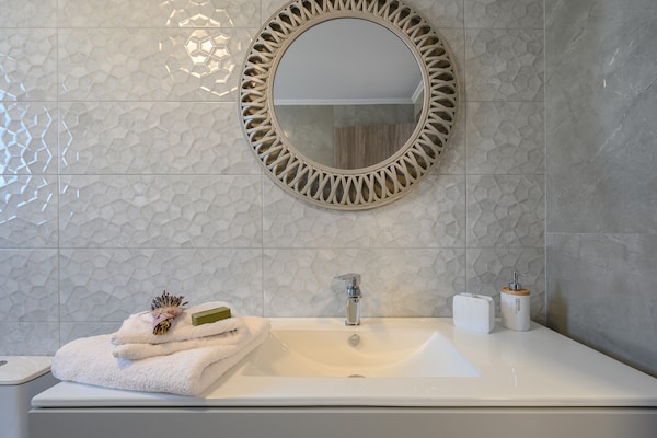 Foto van Villa in Skouloufia met Zeezicht & Zwembad - Vakantiehuis in Rethymno - BathRoom