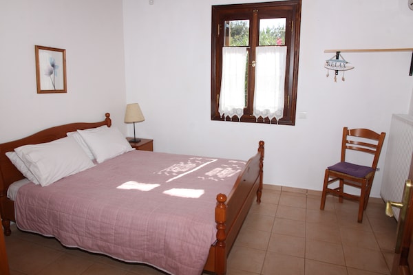 Foto van Villa in Prines met Uitzicht op Witte Bergen - Vakantiehuis in Prinès, Rhethymno - BedRoom