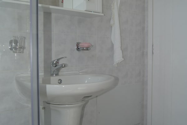 Foto van Villa in Loutra met Zeezicht en Zwembad - Vakantiehuis in Loutra, Rethymno - BathRoom