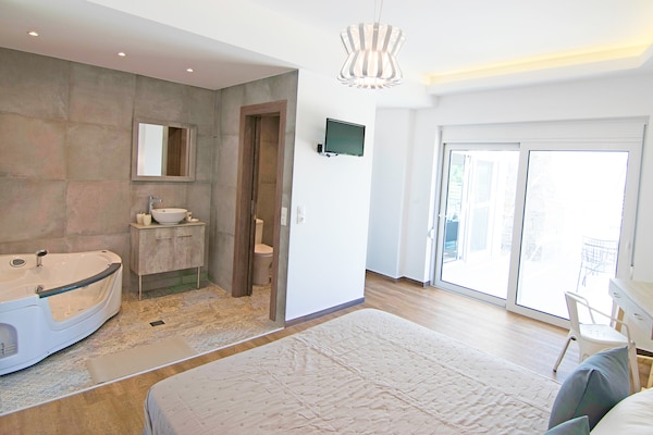 Foto van villa in Agia Triada heeft 2 slaapkamers - Vakantiehuis in Agia Triada - BedRoom