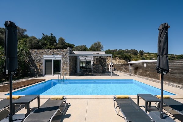 Foto van villa in Agia Triada heeft 2 slaapkamers - Vakantiehuis in Agia Triada - Outdoor