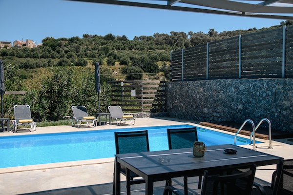 Foto van villa in Agia Triada heeft 2 slaapkamers - Vakantiehuis in Agia Triada - Outdoor