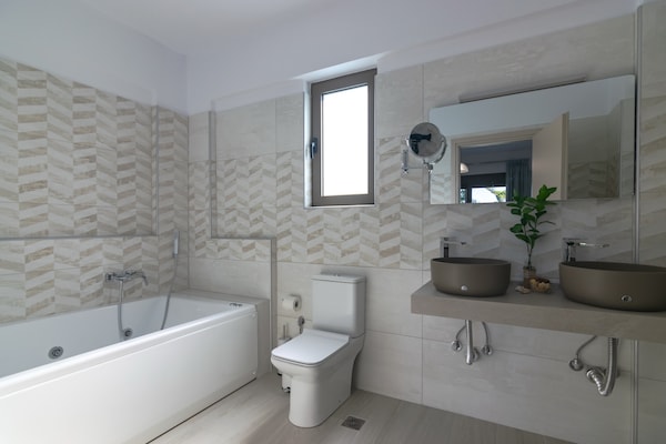 Foto van Villa met 4 slaapkamers in Adele - Vakantiehuis in Adele - BathRoom