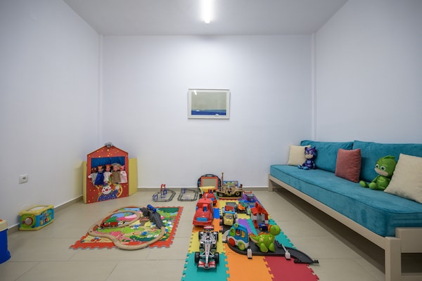 Foto van Villa met 4 slaapkamers in Adele - Vakantiehuis in Adele - LivingRoom