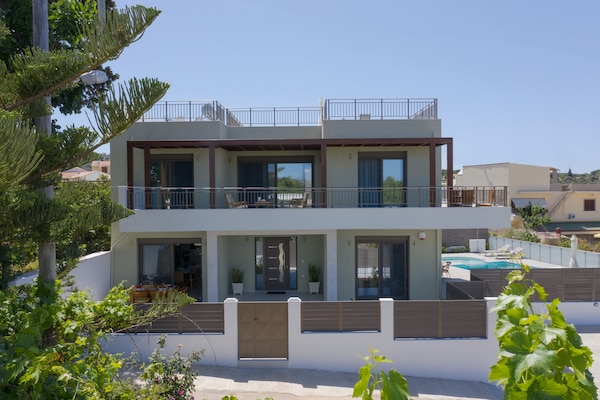 Foto van Villa met 4 slaapkamers in Adele - Vakantiehuis in Adele - Outdoor