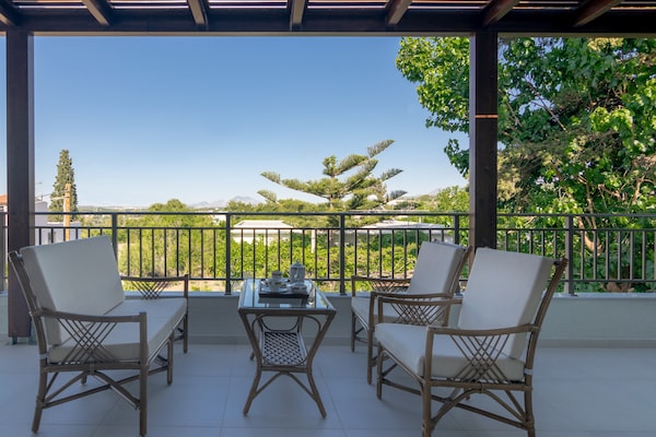 Foto van Villa met 4 slaapkamers in Adele - Vakantiehuis in Adele - TerraceBalcony