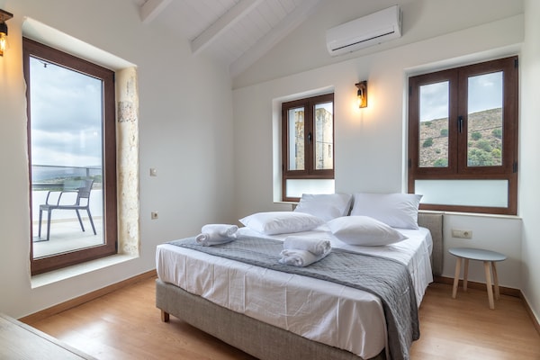 Foto van Villa met 3 slaapkamers in Maroulas - Vakantiehuis in Maroulas - BedRoom