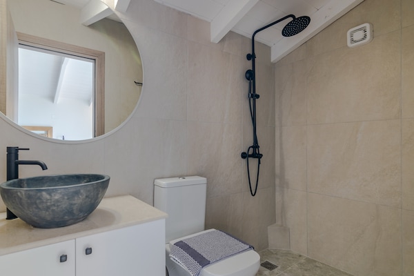 Foto van Villa met 3 slaapkamers in Maroulas - Vakantiehuis in Maroulas - BathRoom