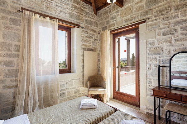 Foto van Villa in Adelianos Kampos - Vakantiehuis in Adelianos Kampos - BedRoom