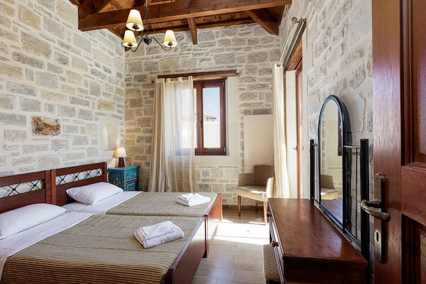 Foto van Villa in Adelianos Kampos - Vakantiehuis in Adelianos Kampos - BedRoom