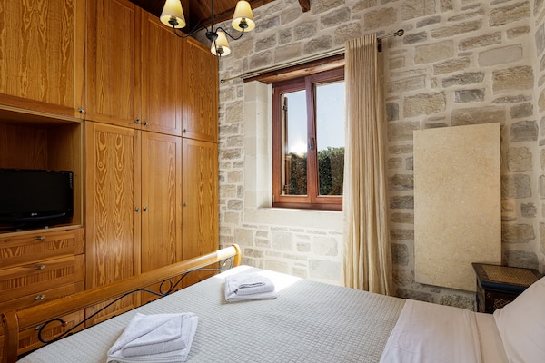 Foto van Villa in Adelianos Kampos - Vakantiehuis in Adelianos Kampos - BedRoom
