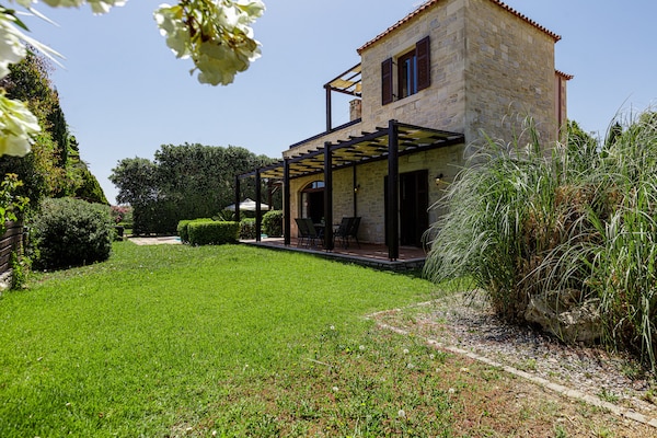 Foto van Villa in Adelianos Kampos - Vakantiehuis in Adelianos Kampos - Outdoor
