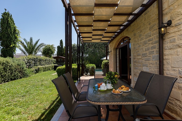 Foto van Villa in Adelianos Kampos - Vakantiehuis in Adelianos Kampos - Outdoor
