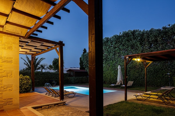 Foto van Villa in Adelianos Kampos - Vakantiehuis in Adelianos Kampos - PoolOfHouse