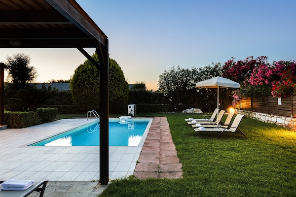 Foto van Villa in Adelianos Kampos - Vakantiehuis in Adelianos Kampos - PoolOfHouse