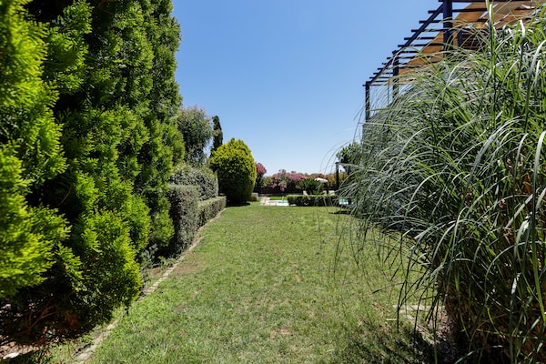 Foto van Villa in Adelianos Kampos - Vakantiehuis in Adelianos Kampos - GardenSummer
