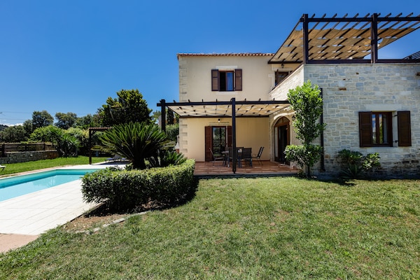 Foto van Villa in Adelianos Kampos - Vakantiehuis in Adelianos Kampos - Outdoor