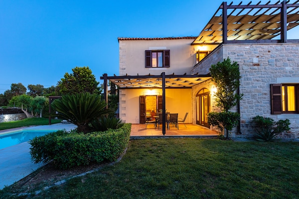 Foto van Villa in Adelianos Kampos - Vakantiehuis in Adelianos Kampos - Outdoor