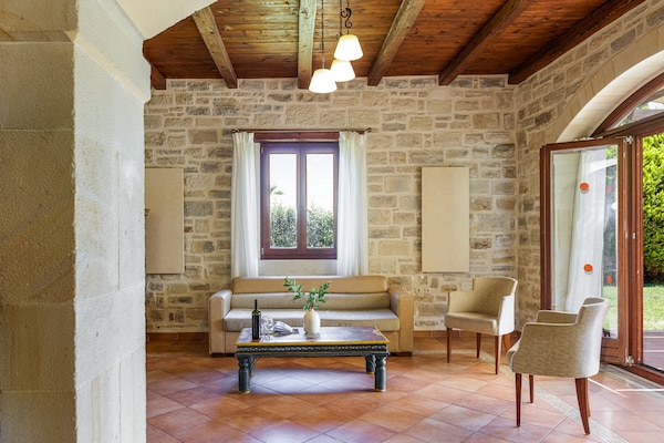 Foto van Villa in Adelianos Kampos - Vakantiehuis in Adelianos Kampos - LivingRoom
