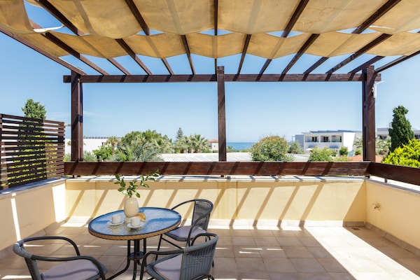 Foto van Villa in Adelianos Kampos - Vakantiehuis in Adelianos Kampos - TerraceBalcony