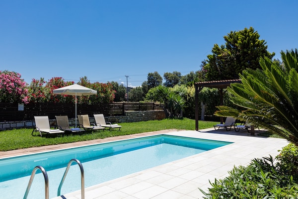 Foto van Villa in Adelianos Kampos - Vakantiehuis in Adelianos Kampos - PoolOfHouse