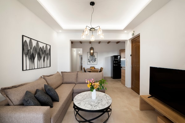 Foto van Luxe vakantiehuis in Nea Magnisia - Vakantiehuis in Nea Magnisia - LivingRoom