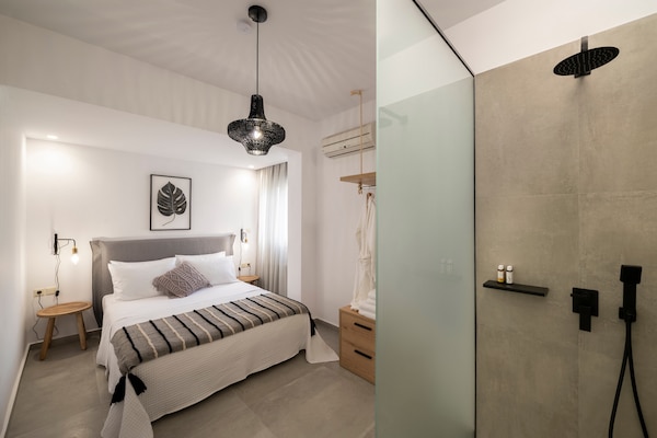 Foto van Luxe vakantiehuis in Nea Magnisia - Vakantiehuis in Nea Magnisia - BedRoom