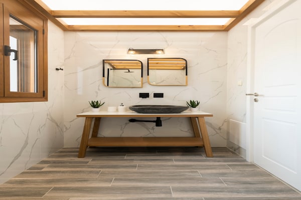 Foto van Luxe vakantiehuis in Nea Magnisia - Vakantiehuis in Nea Magnisia - BathRoom