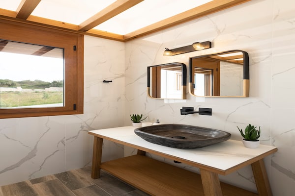 Foto van Luxe vakantiehuis in Nea Magnisia - Vakantiehuis in Nea Magnisia - BathRoom
