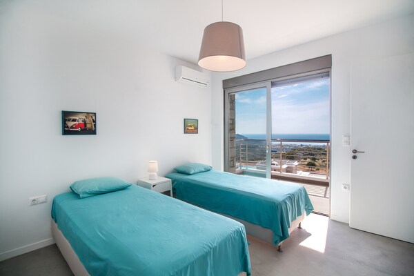 Foto van Villa in Rhodos bij Ladiko Baai - Vakantiehuis in Kalythies - BedRoom