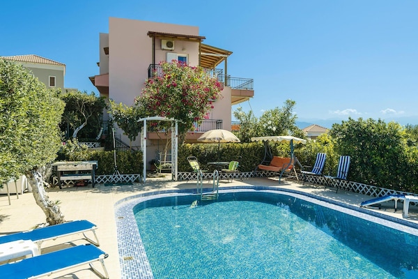 Foto van Vakantiehuis, Marathokefala bij Kolimbari - Vakantiehuis in Marathokefala - PoolOfHouse