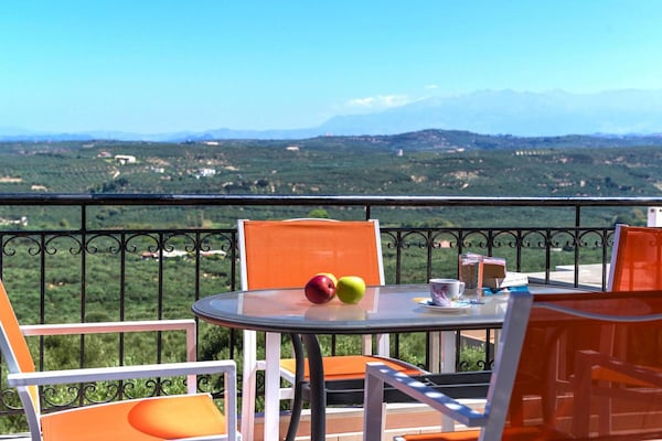 Foto van Vakantiehuis, Marathokefala bij Kolimbari - Vakantiehuis in Marathokefala - TerraceBalcony