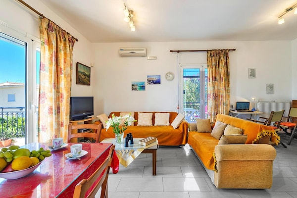 Foto van Vakantiehuis, Marathokefala bij Kolimbari - Vakantiehuis in Marathokefala - LivingRoom