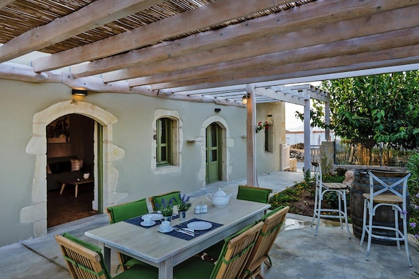 Foto van Vakantiehuis in Kretenzische landelijke stijl - Vakantiehuis in Kastellos - terrace