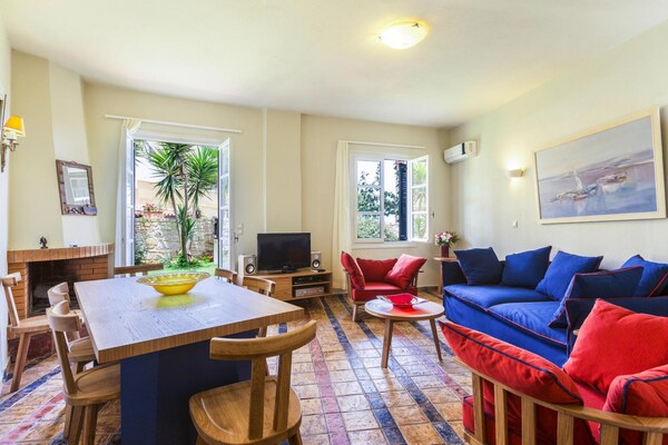 Foto van Villa in Episkopi met tuin - Vakantiehuis in Episkopi - DiningRoom