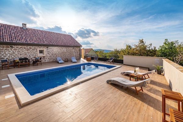Foto van Vakantiehuis Zaton met zwembad bij Canyon - Vakantiehuis in Obrovac - PoolOfHouse