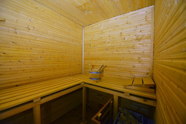 Foto van Villa in Ripenda Kras met zwembad en sauna - Vakantiehuis in Labin - Wellness