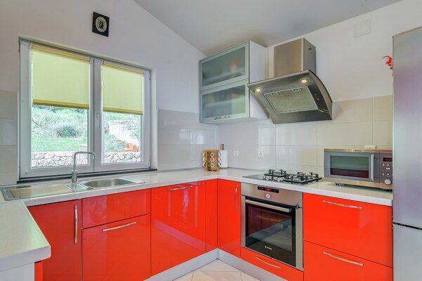 Foto van Villa in Solin met privézwembad en tuin - Vakantiehuis in Solin - Kitchen